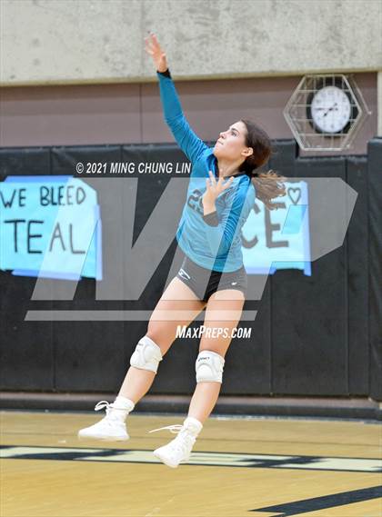 Thumbnail 1 in Beckman @ Aliso Niguel photogallery.