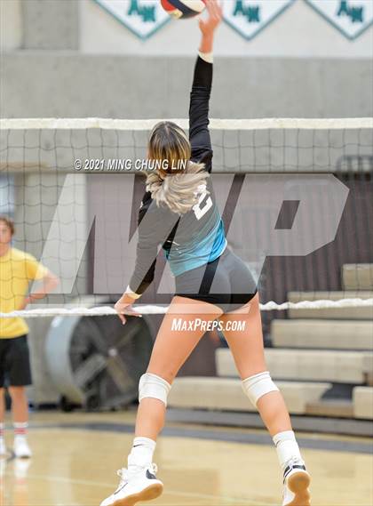 Thumbnail 3 in Beckman @ Aliso Niguel photogallery.