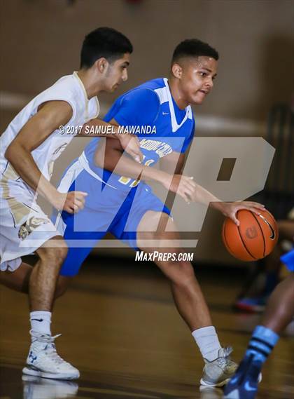 Thumbnail 3 in Kennedy vs  Middle College (CIF LACS Playoff) photogallery.