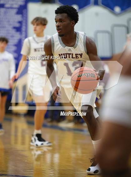 Thumbnail 1 in Nutley @ Millburn photogallery.