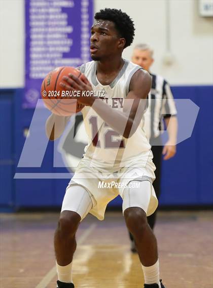 Thumbnail 1 in Nutley @ Millburn photogallery.