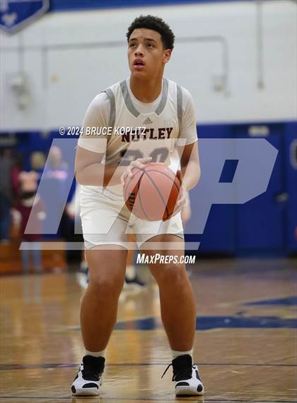 Thumbnail 1 in Nutley @ Millburn photogallery.