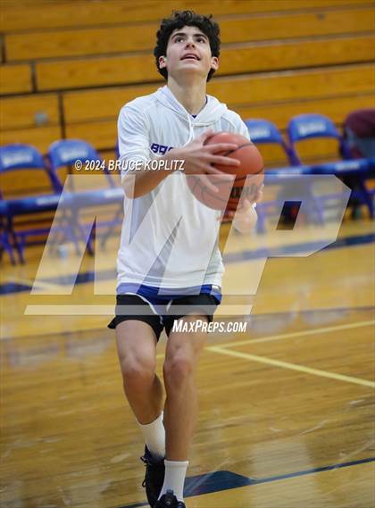 Thumbnail 1 in Nutley @ Millburn photogallery.