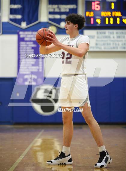 Thumbnail 1 in Nutley @ Millburn photogallery.