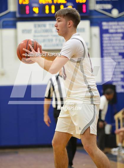 Thumbnail 2 in Nutley @ Millburn photogallery.