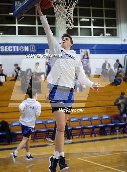 Thumbnail 3 in Nutley @ Millburn photogallery.