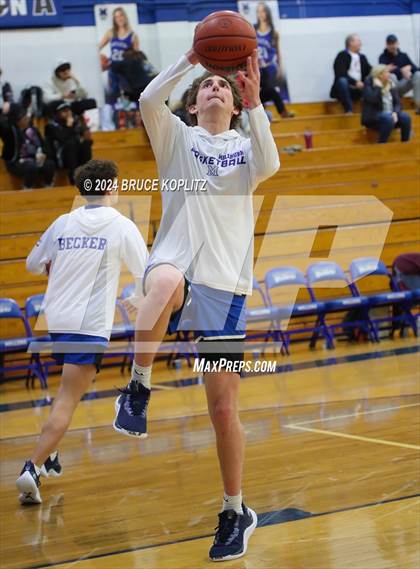 Thumbnail 1 in Nutley @ Millburn photogallery.