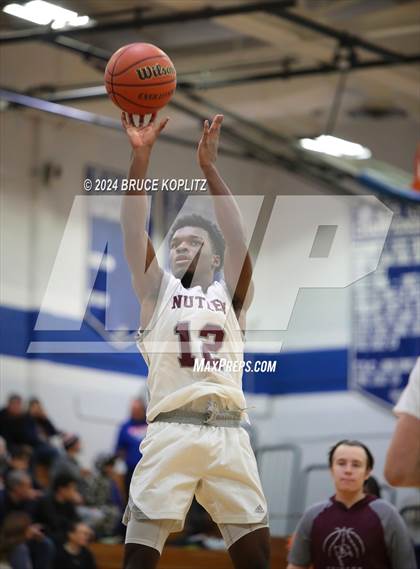 Thumbnail 2 in Nutley @ Millburn photogallery.