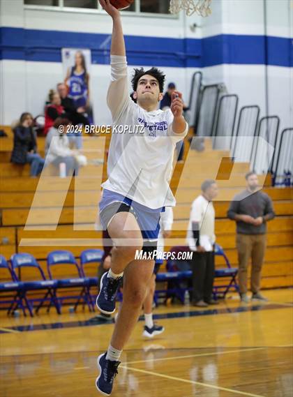 Thumbnail 1 in Nutley @ Millburn photogallery.