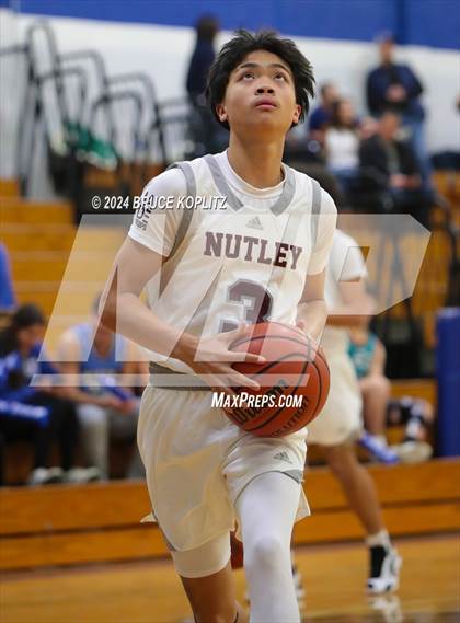Thumbnail 3 in Nutley @ Millburn photogallery.