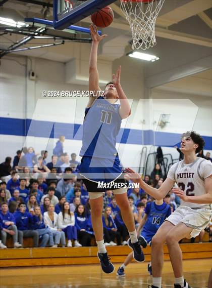 Thumbnail 1 in Nutley @ Millburn photogallery.