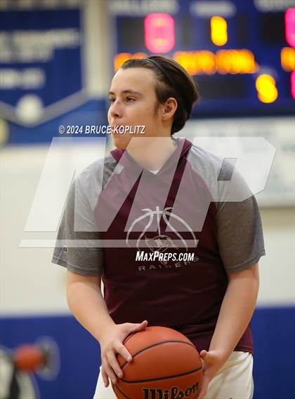 Thumbnail 2 in Nutley @ Millburn photogallery.