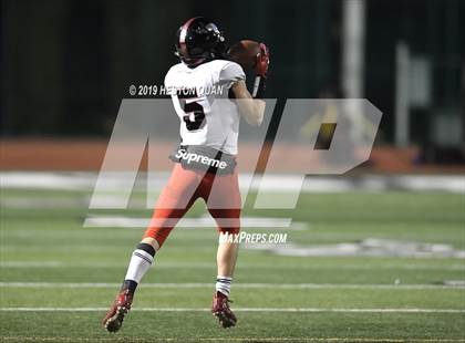 Thumbnail 1 in La Jolla vs. Marina (CIF State D4-A Southern Regional Final) photogallery.