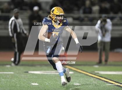Thumbnail 3 in La Jolla vs. Marina (CIF State D4-A Southern Regional Final) photogallery.