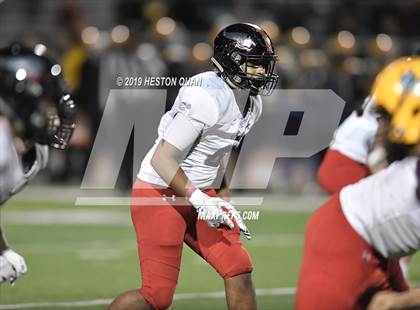 Thumbnail 3 in La Jolla vs. Marina (CIF State D4-A Southern Regional Final) photogallery.