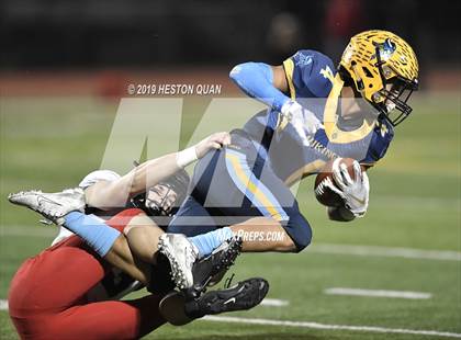 Thumbnail 3 in La Jolla vs. Marina (CIF State D4-A Southern Regional Final) photogallery.