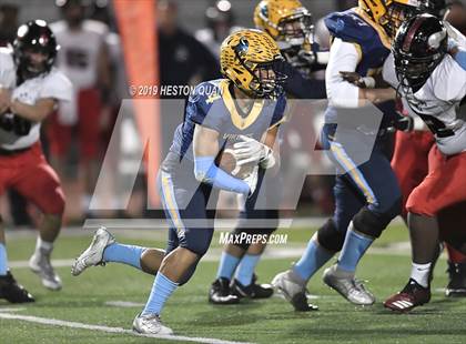 Thumbnail 2 in La Jolla vs. Marina (CIF State D4-A Southern Regional Final) photogallery.