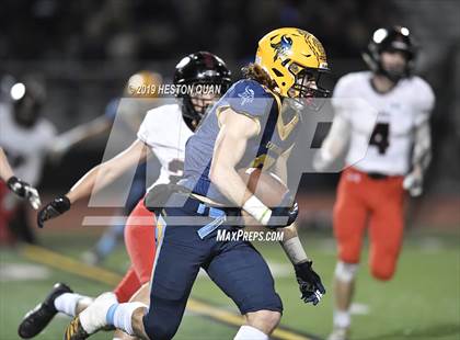 Thumbnail 3 in La Jolla vs. Marina (CIF State D4-A Southern Regional Final) photogallery.