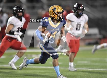Thumbnail 3 in La Jolla vs. Marina (CIF State D4-A Southern Regional Final) photogallery.
