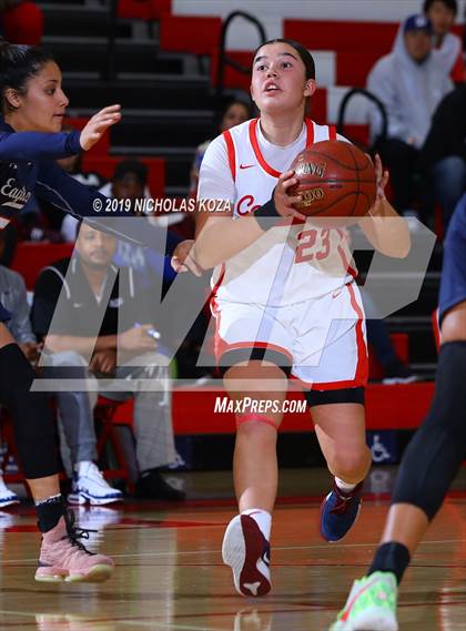 Thumbnail 3 in Serra vs. Chaminade (Battle at the Beach) photogallery.