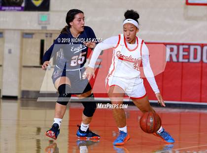 Thumbnail 2 in Serra vs. Chaminade (Battle at the Beach) photogallery.