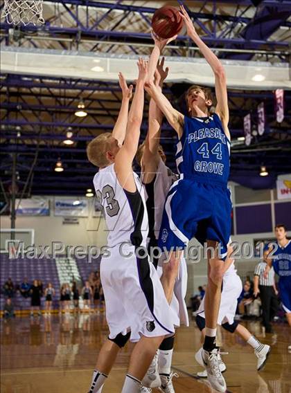 Thumbnail 3 in Pleasant Grove @ Riverton photogallery.