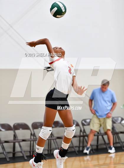 Thumbnail 3 in Bayshore Christian v Tampa Prep  (Keswick Invitational) photogallery.
