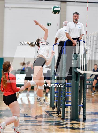 Thumbnail 1 in Bayshore Christian v Tampa Prep  (Keswick Invitational) photogallery.