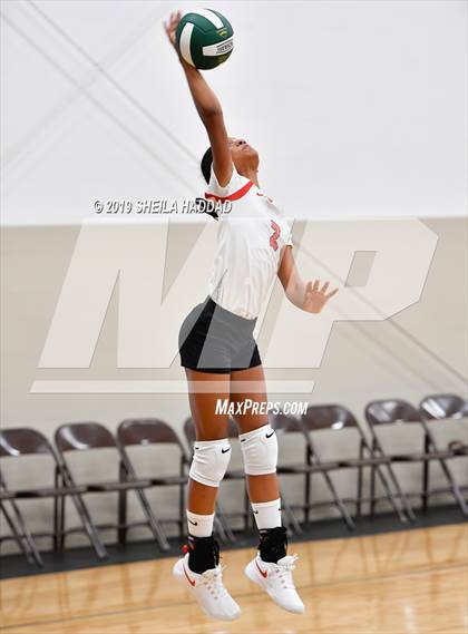 Thumbnail 2 in Bayshore Christian v Tampa Prep  (Keswick Invitational) photogallery.