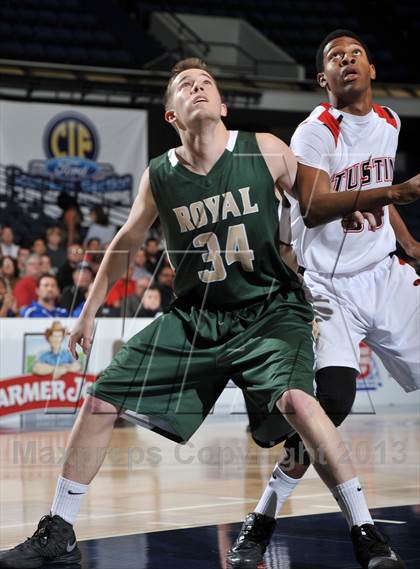 Thumbnail 1 in Royal vs. Tustin (CIF-SS 3AAA Final) photogallery.
