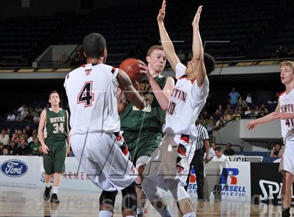 Thumbnail 1 in Royal vs. Tustin (CIF-SS 3AAA Final) photogallery.