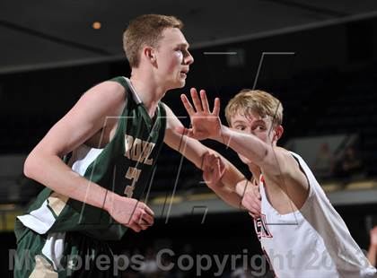 Thumbnail 1 in Royal vs. Tustin (CIF-SS 3AAA Final) photogallery.