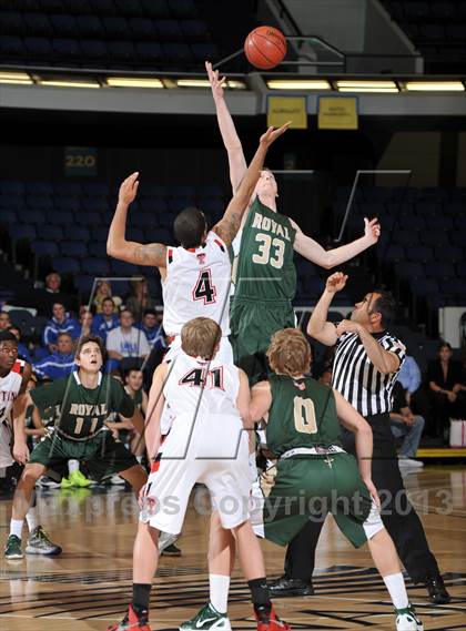 Thumbnail 2 in Royal vs. Tustin (CIF-SS 3AAA Final) photogallery.