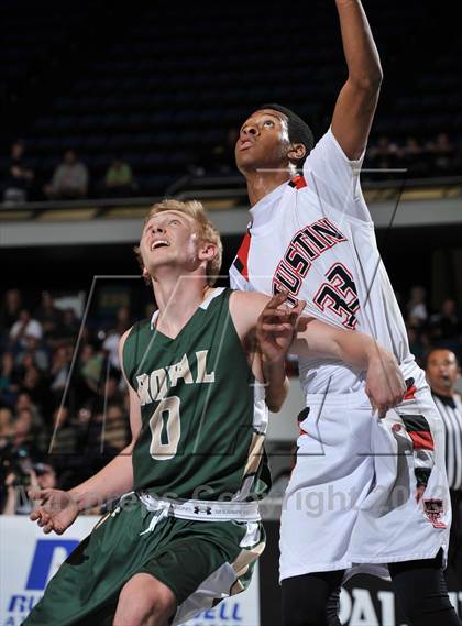 Thumbnail 2 in Royal vs. Tustin (CIF-SS 3AAA Final) photogallery.