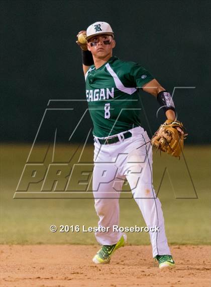 Thumbnail 3 in New Braunfels vs Reagan (6A Bi-district Playoffs) photogallery.