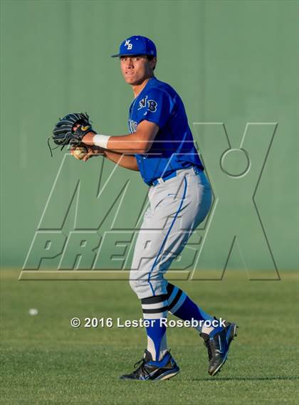 Thumbnail 3 in New Braunfels vs Reagan (6A Bi-district Playoffs) photogallery.