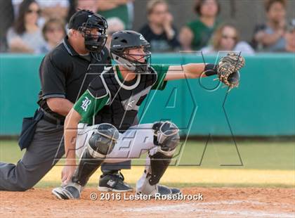 Thumbnail 1 in New Braunfels vs Reagan (6A Bi-district Playoffs) photogallery.