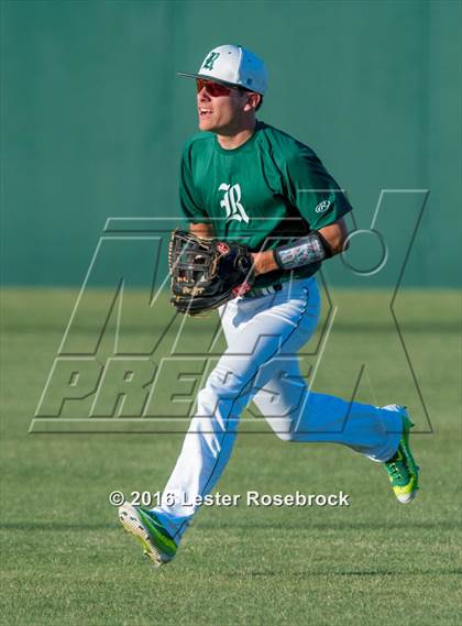 Thumbnail 3 in New Braunfels vs Reagan (6A Bi-district Playoffs) photogallery.