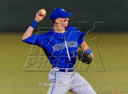Thumbnail 3 in New Braunfels vs Reagan (6A Bi-district Playoffs) photogallery.