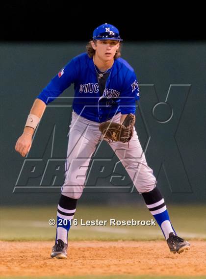 Thumbnail 2 in New Braunfels vs Reagan (6A Bi-district Playoffs) photogallery.