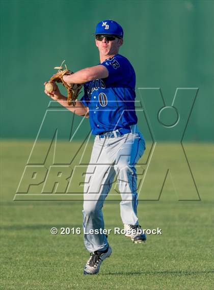 Thumbnail 3 in New Braunfels vs Reagan (6A Bi-district Playoffs) photogallery.