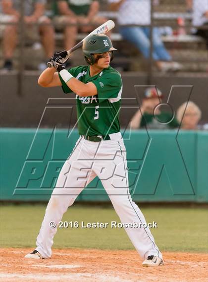 Thumbnail 3 in New Braunfels vs Reagan (6A Bi-district Playoffs) photogallery.