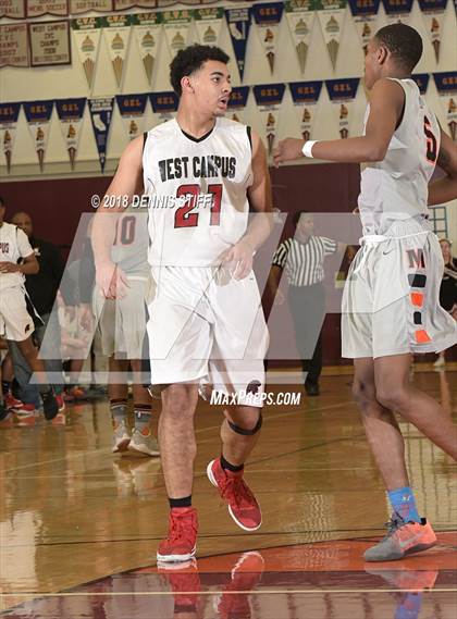 Thumbnail 1 in Foothill vs. West Campus (CIF SJS D4 Semifinal) photogallery.