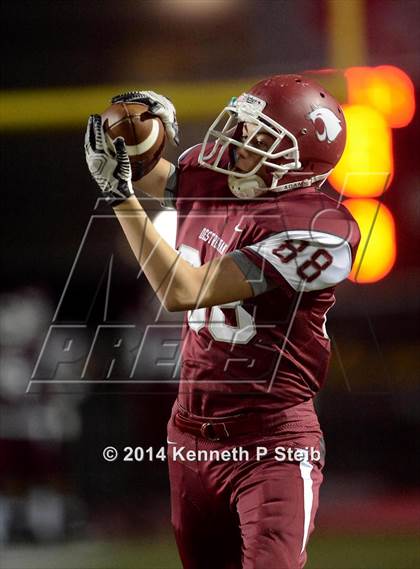 Thumbnail 3 in West Monroe vs. Destrehan (LHSAA Class 5A Semifinal) photogallery.