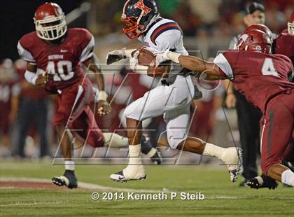 Thumbnail 2 in West Monroe vs. Destrehan (LHSAA Class 5A Semifinal) photogallery.
