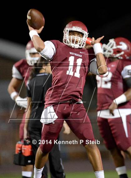 Thumbnail 3 in West Monroe vs. Destrehan (LHSAA Class 5A Semifinal) photogallery.