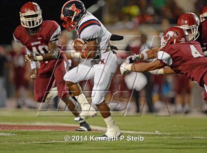 Thumbnail 3 in West Monroe vs. Destrehan (LHSAA Class 5A Semifinal) photogallery.
