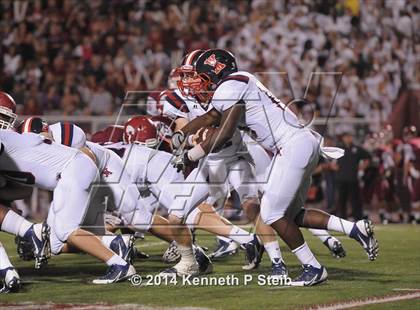 Thumbnail 2 in West Monroe vs. Destrehan (LHSAA Class 5A Semifinal) photogallery.
