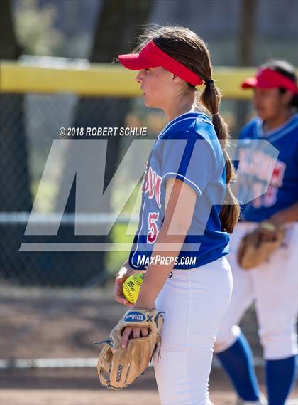 Thumbnail 3 in Folsom @ Oak Ridge photogallery.