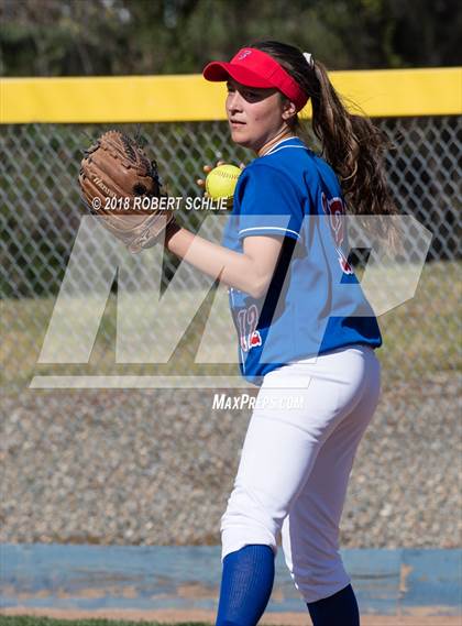 Thumbnail 3 in Folsom @ Oak Ridge photogallery.